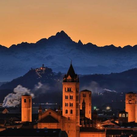 شقة Alba La Capitale Delle Langhe المظهر الخارجي الصورة